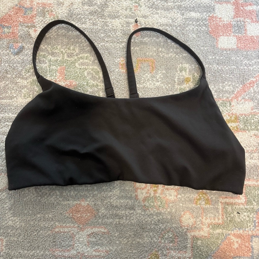Lululemon sports bra size 12